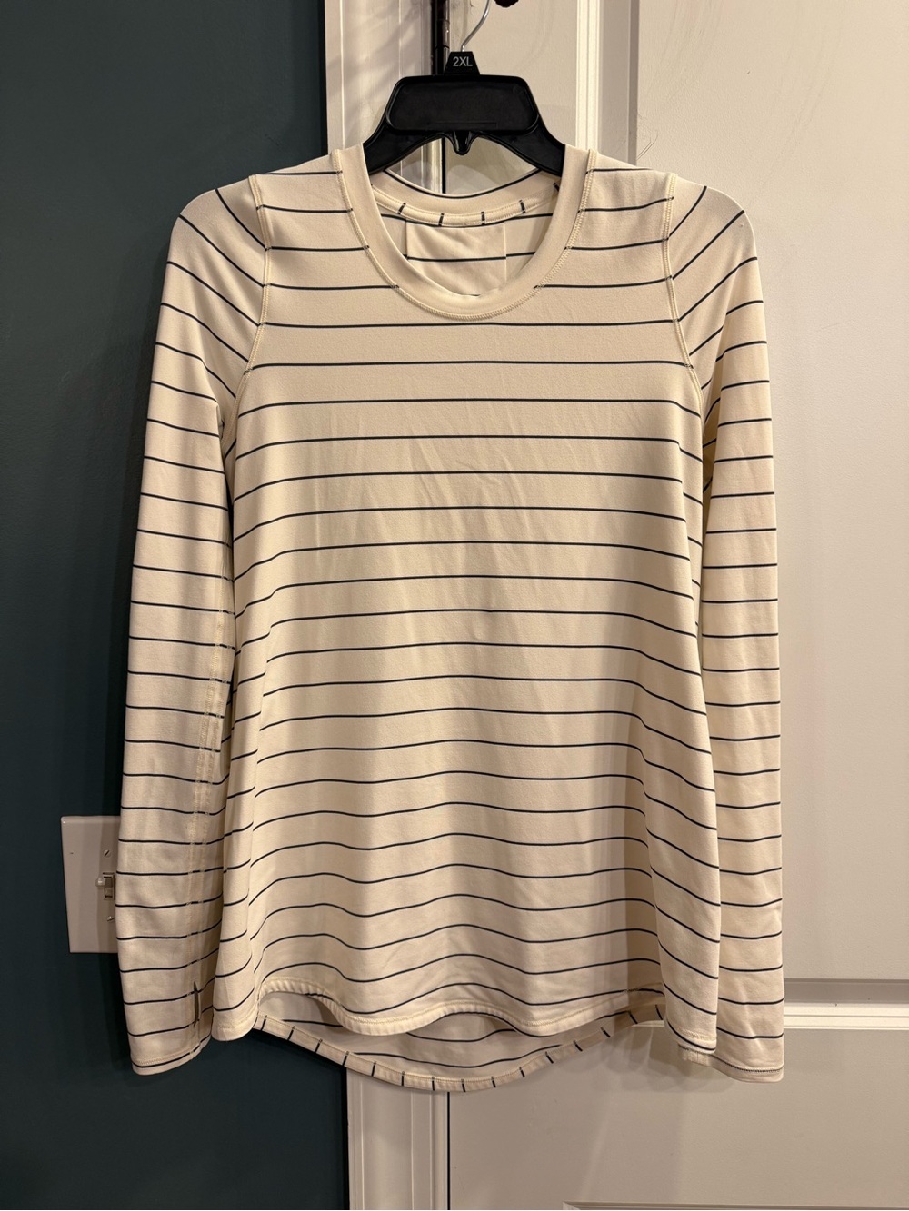 Lululemon white & cream striped long sleeve shirt
